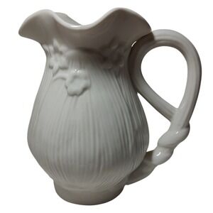 Graces Teaware Pitcher Vase Porcelain White Ribbed Floral Daffodils‎ SEE